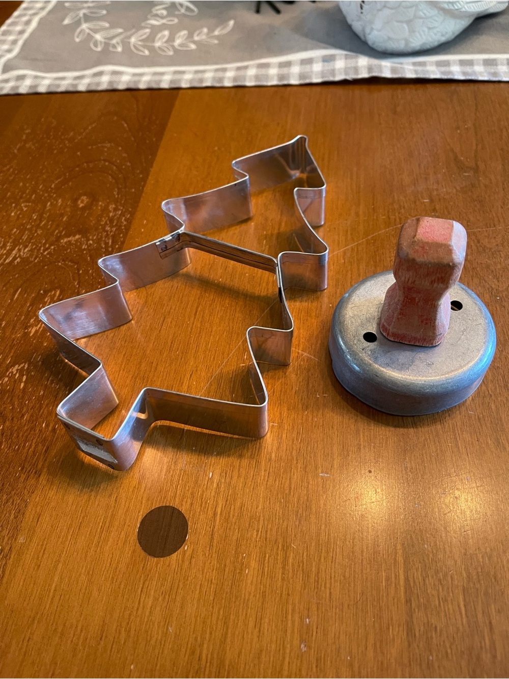 Source Unknown Silver Metal Tree Cookie Cutter with Wooden Stamp